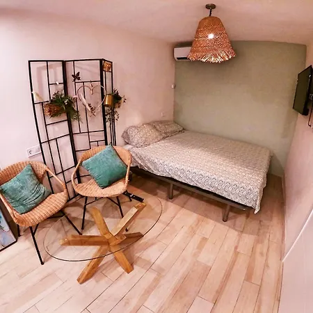 Cozy In Vinaros, With Terrace - 32 M² Appartement