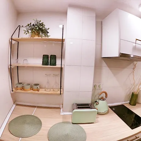 Cozy In Vinaros, With Terrace - 32 M² Апартаменты Винарос