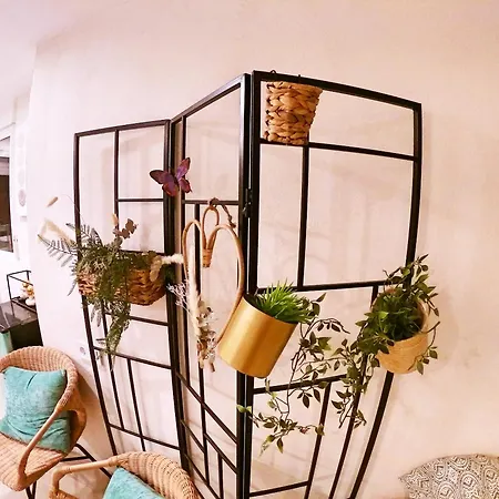 Cozy In Vinaros, With Terrace - 32 M² *